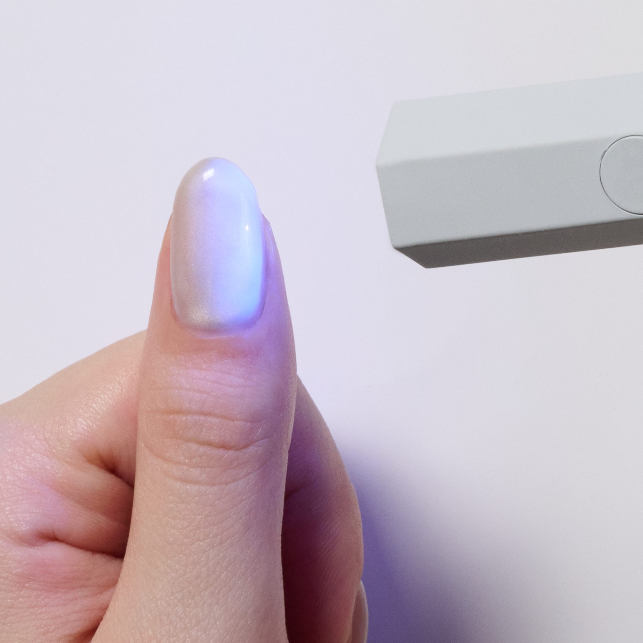 【12/12新発売】GELiSM ハンディUVLEDネイルライト